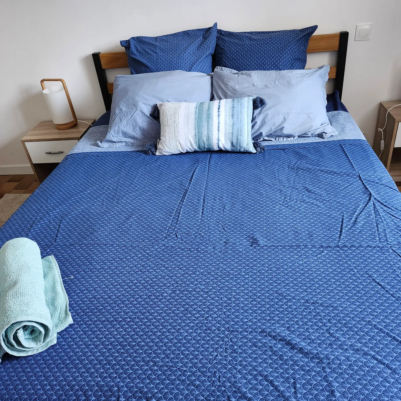 Chambre 5 l’Indigo du Gîte du Coteau, location de vacances aux Herbiers près du Puy du Fou